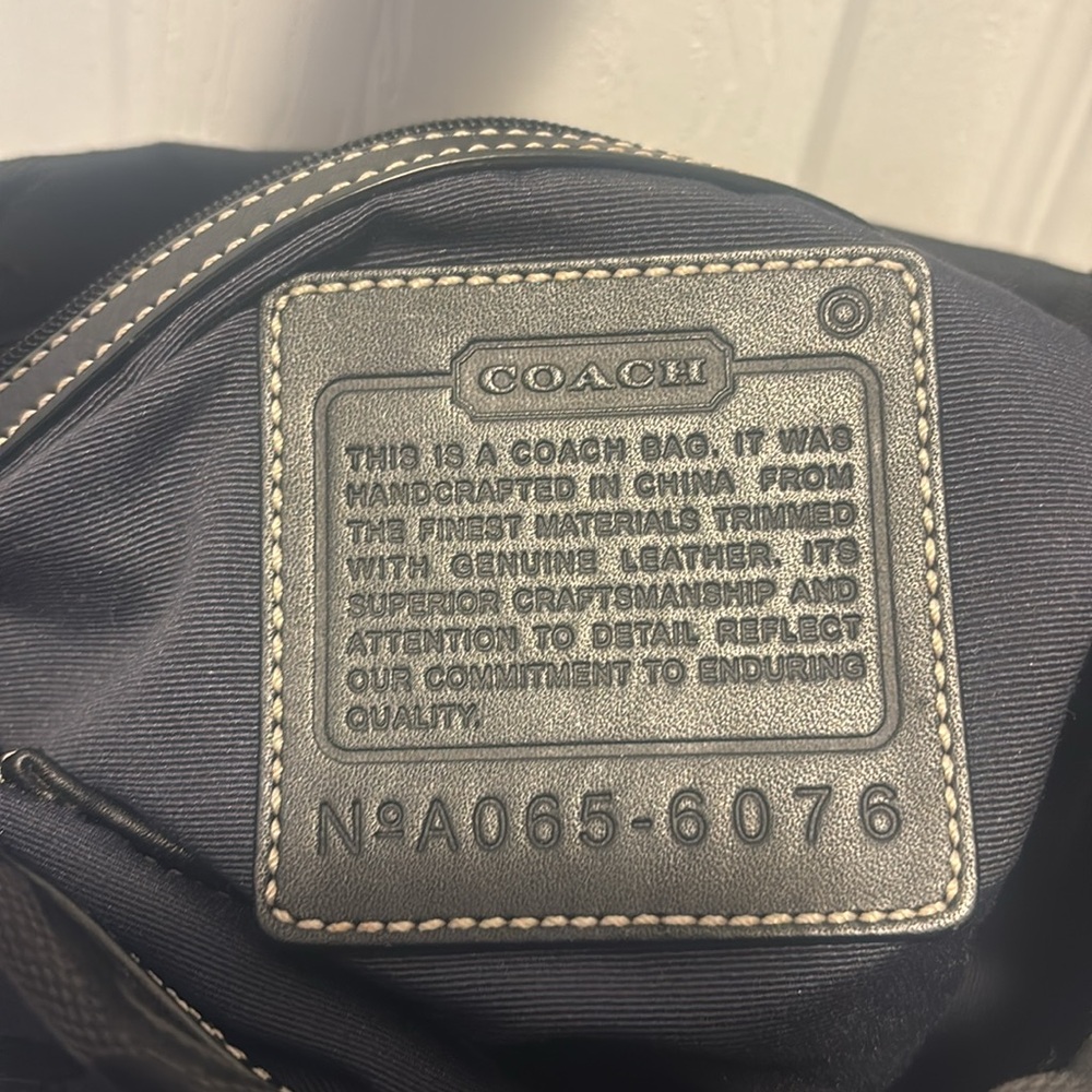 Coach 2006 Bucket Bag Beautiful With Tag - image 4